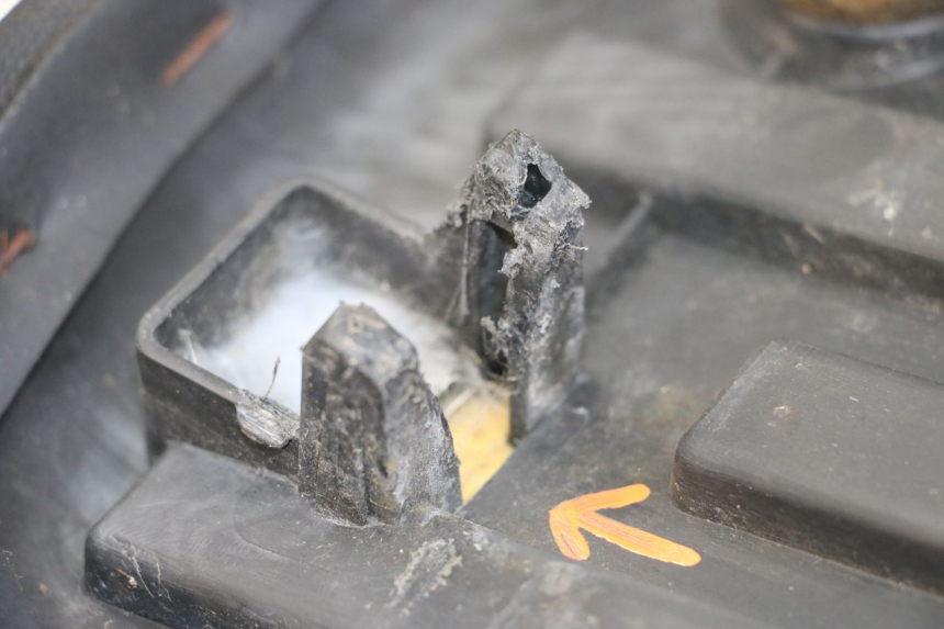 photo de SIEDZENIE MBK STUNT NAKED 50 (2004 - 2018) - Zoom stanu zużycia