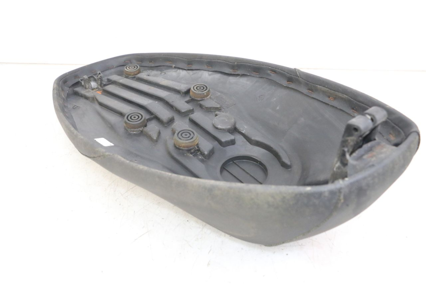 photo de SIEDZENIE MBK STUNT NAKED 50 (2004 - 2018) - Oznaczenia i referencje