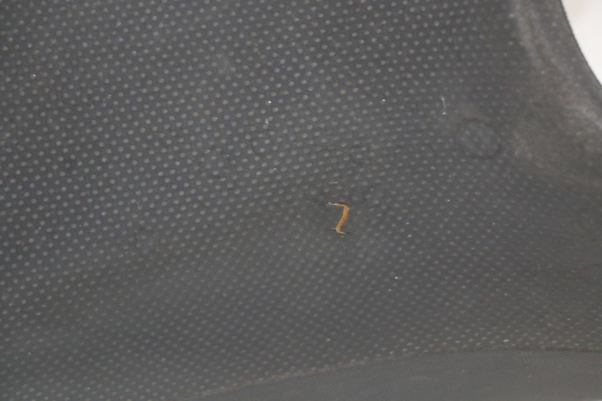 photo de SIEDZENIE SUZUKI GS F 500 (2004 - 2007) - Zoom stanu zużycia