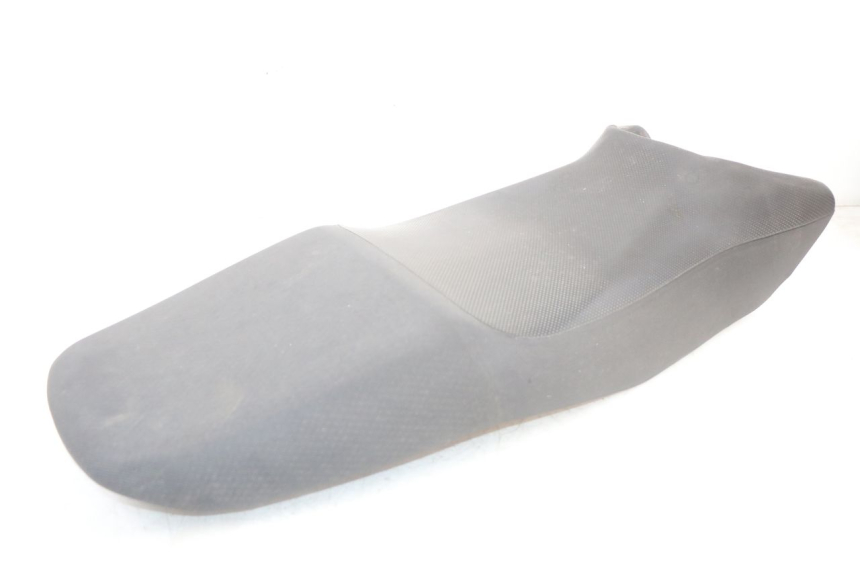 photo de SIEDZENIE SUZUKI GS F 500 (2004 - 2007) - Widok ogólny