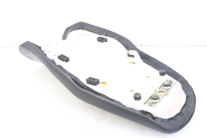 photo de SIEDZENIE SUZUKI GSF S BANDIT 600 (2000 - 2004) - Szczegół części