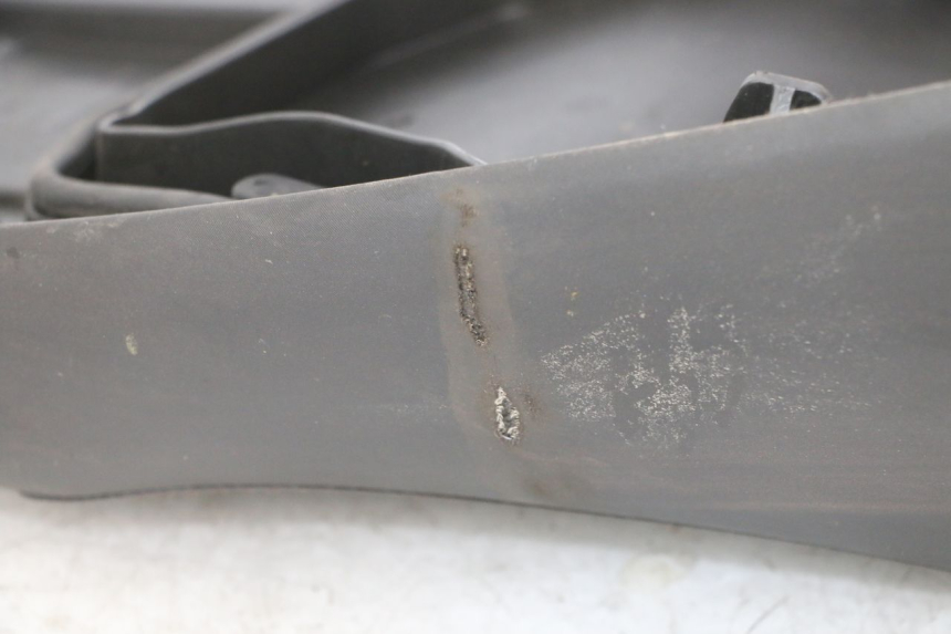 photo de SIEDZENIE APRILIA SXR 50 (2021 - 2023) - Zbliżenie komponentów