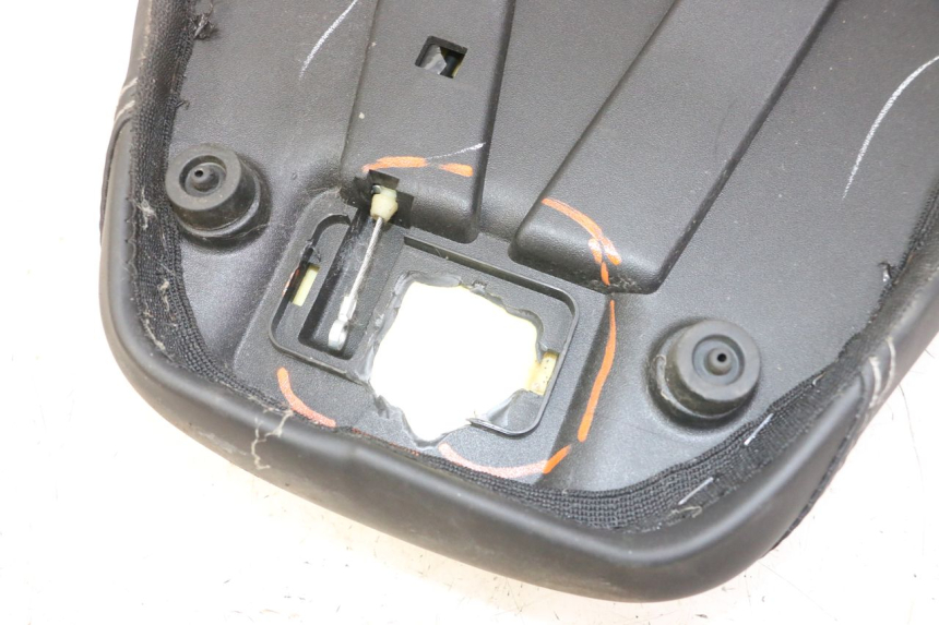 photo de SIEDZENIE APRILIA SXR 50 (2021 - 2023) - Struktura - zbliżenie