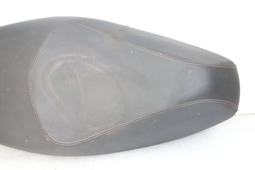 photo de SIEDZENIE APRILIA SXR 50 (2021 - 2023) - Zoom stanu zużycia