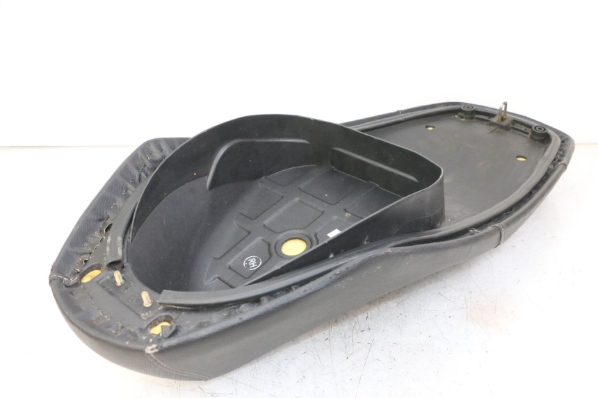 photo de SIEDZENIE SYM JET 14 4T 50 (2018 - 2022) - Punkty mocowania