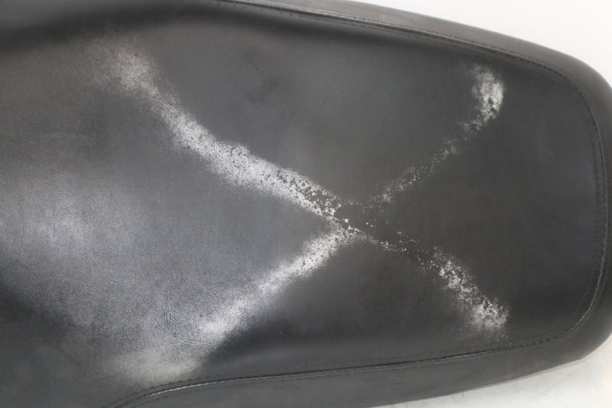 photo de SIEDZENIE SYM ORBIT III 3 4T 50 (2018 - 2021) - Zoom stanu zużycia