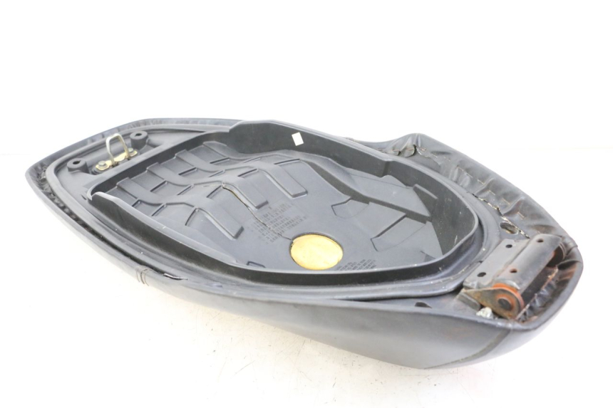 photo de SIEDZENIE SYM ORBIT III 3 4T 50 (2018 - 2021) - Kontrola wizualna