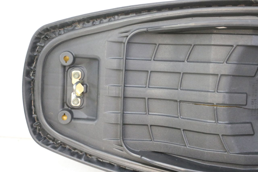 photo de SIEDZENIE SYM ORBIT III 3 4T 50 (2018 - 2021) - Zoom jakości