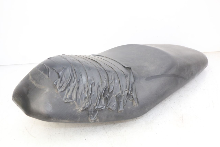 photo de SIEDZENIE SYM SYMPHONY 125 (2009 - 2015) - Zbliżenie komponentów