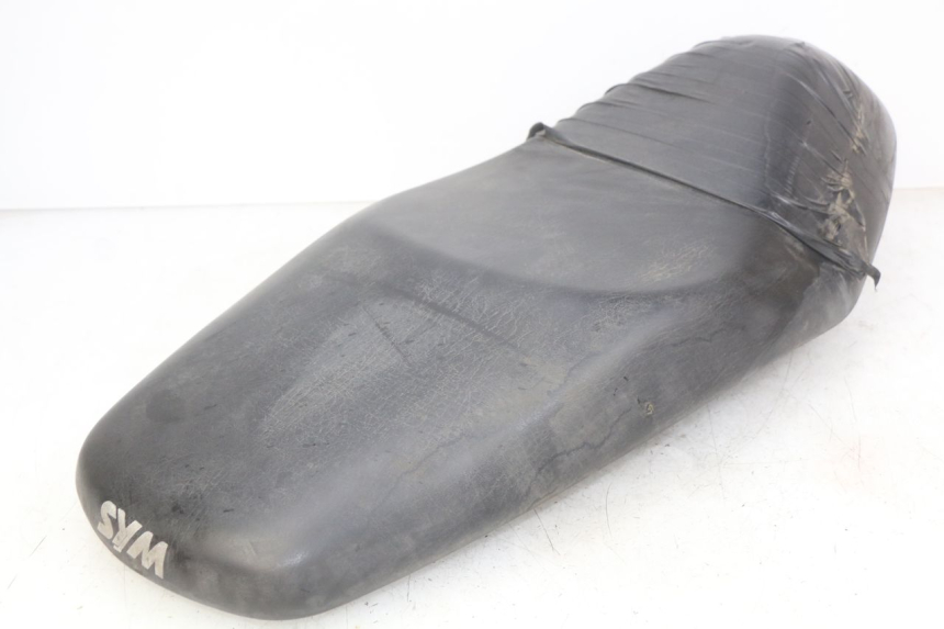 photo de SIEDZENIE SYM SYMPHONY 125 (2009 - 2015) - Struktura - zbliżenie