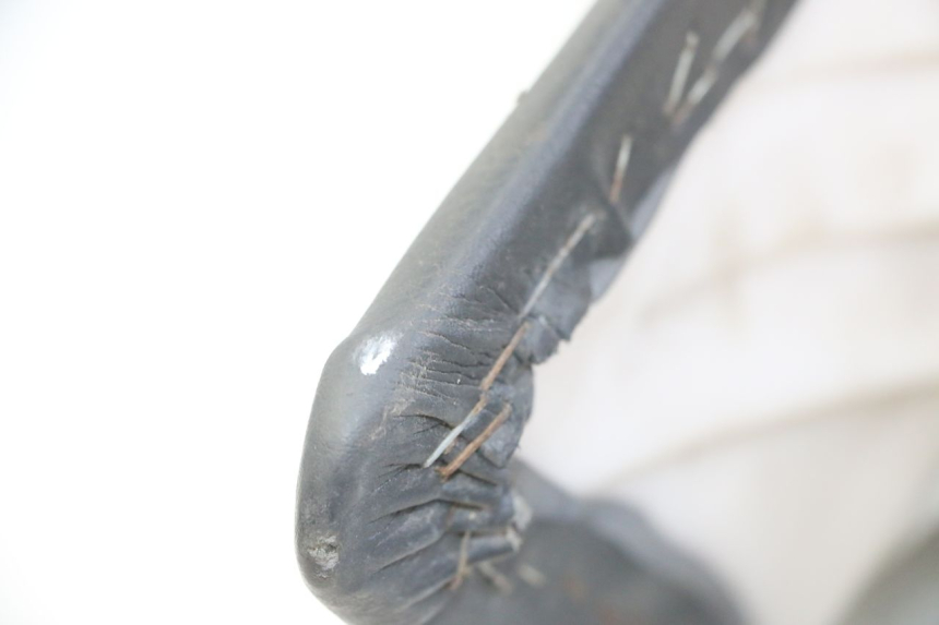 photo de SIEDZENIE YAMAHA TDR DELTABOX 125 (1997 - 2003) - Struktura - zbliżenie