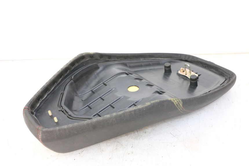 photo de SIEDZENIE TNT MOTOR BOSTON 4T 50 (2018 - 2025) - Zbliżenie komponentów