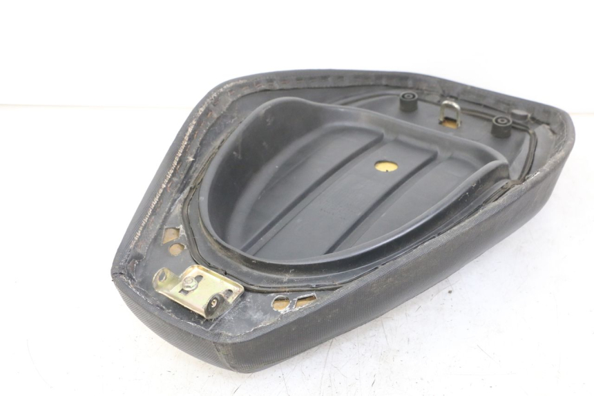 photo de SIEDZENIE TNT MOTOR ROMA 10' 4T 50 (2019 - 2022) - Szczegół części