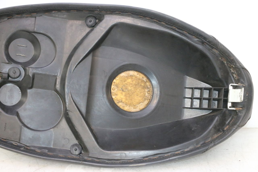 photo de SIODŁO PEUGEOT TREKKER 50 (1995 - 2004) - Struktura - zbliżenie
