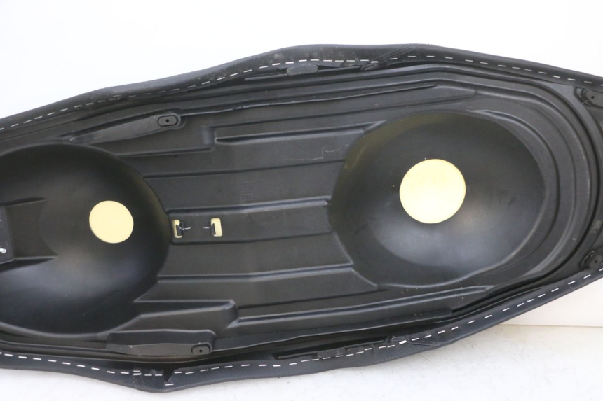 photo de SIEDZENIE YAMAHA TRICITY 300 (2020 - 2024) - Widok z bliska