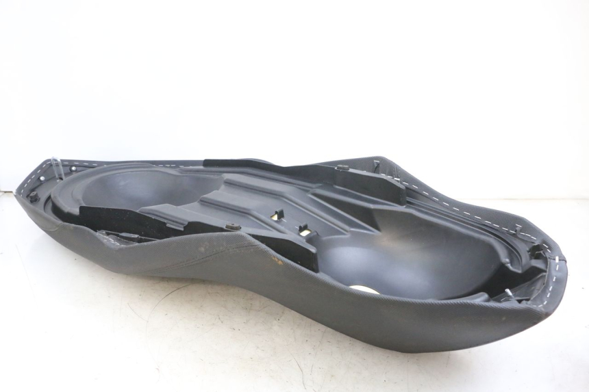 photo de SIEDZENIE YAMAHA TRICITY 300 (2020 - 2024) - Punkty mocowania