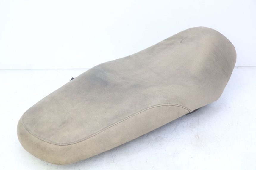 photo de SIEDZENIE PEUGEOT TWEET 4T 50 (2010 - 2014) - Zoom stanu zużycia