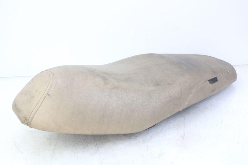 photo de SIEDZENIE PEUGEOT TWEET 4T 50 (2010 - 2014) - Zbliżenie techniczne