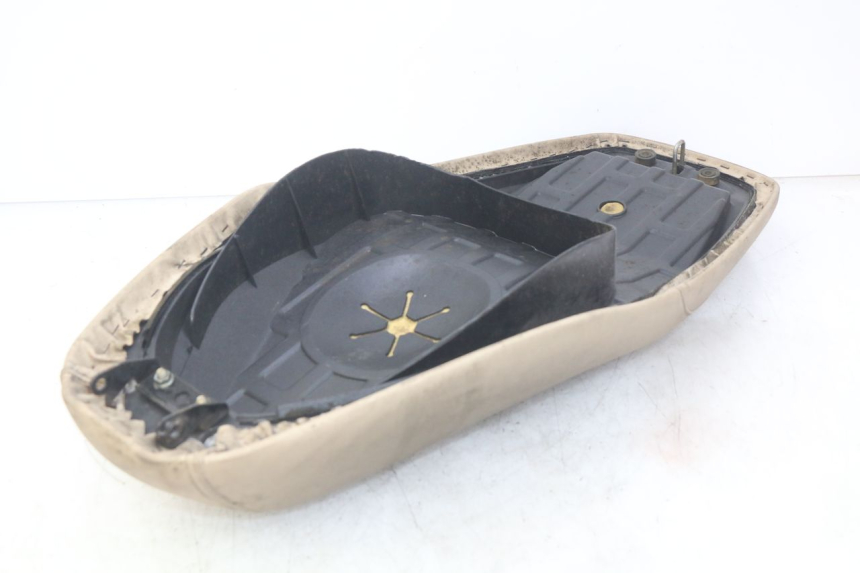 photo de SIEDZENIE PEUGEOT TWEET 4T 50 (2010 - 2014) - Część sprawdzona