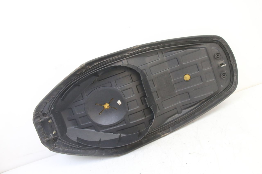 photo de SIEDZENIE PEUGEOT TWEET 4T 50 (2014 - 2019) - Szczegóły charakterystyczne