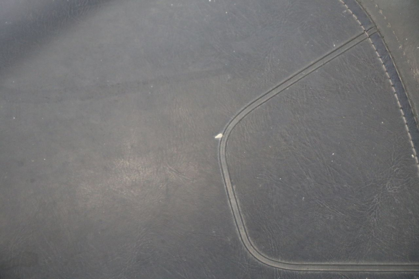 photo de SIEDZENIE PEUGEOT TWEET 4T 50 (2014 - 2019) - Inny kąt widzenia