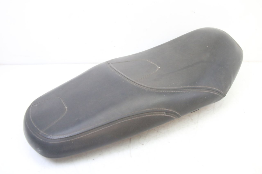 photo de SIEDZENIE PEUGEOT TWEET 4T 50 (2014 - 2019) - Stan powierzchni