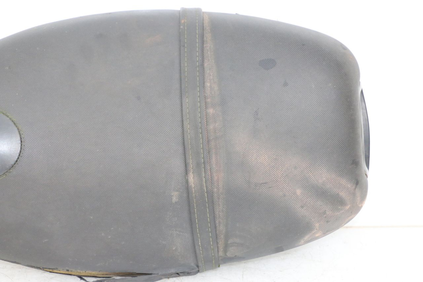 photo de SIEDZENIE PIAGGIO TYPHOON 50 (2000 - 2009) - Widok z bliska