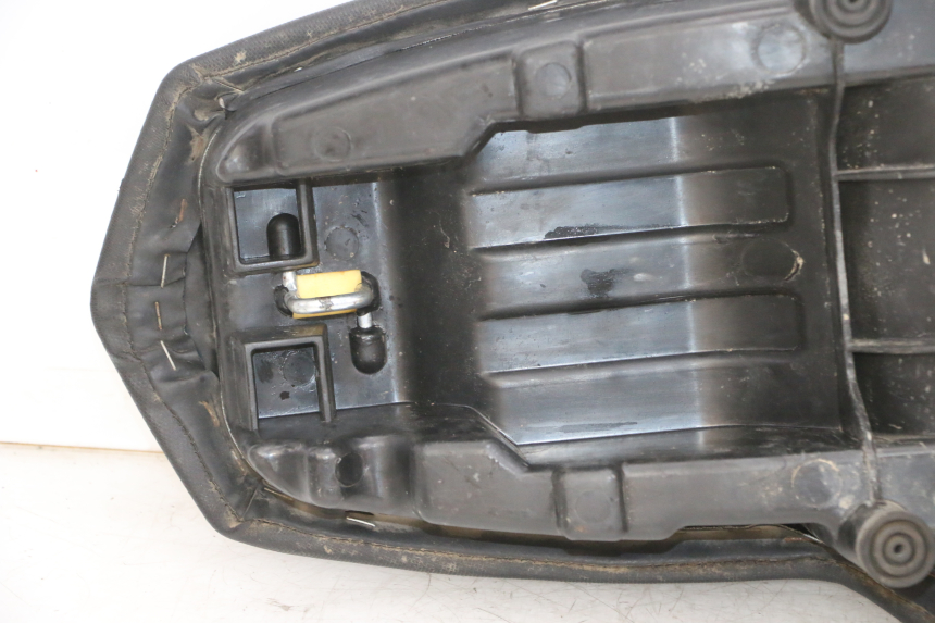 photo de SIEDZENIE YAMAHA TZR 50 (2008 - 2016) - Widok z bliska