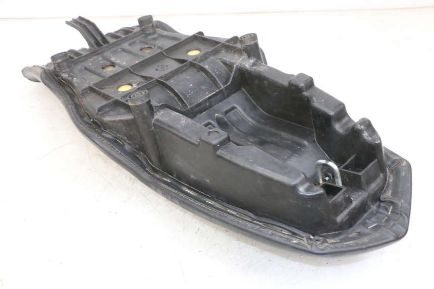 photo de SIEDZENIE YAMAHA TZR 50 (2008 - 2016) - Oznaczenia i referencje