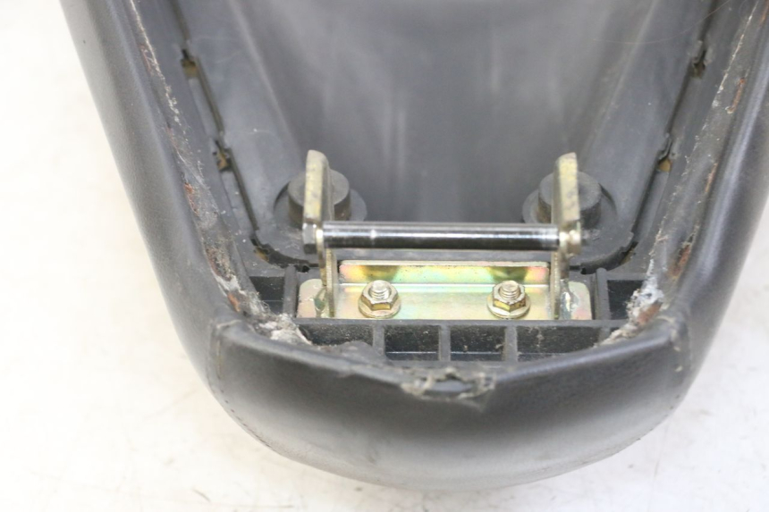 photo de SIEDZENIE PEUGEOT VIVACITY NEW 2T 50 (2008 - 2017) - Zoom stanu zużycia