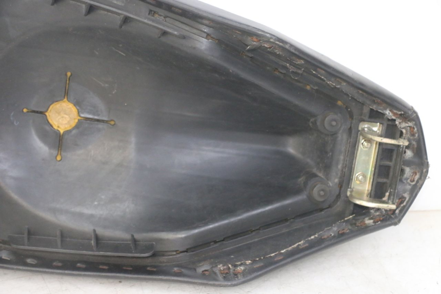 photo de SIEDZENIE PEUGEOT VIVACITY NEW 2T 50 (2008 - 2017) - Widok ogólny