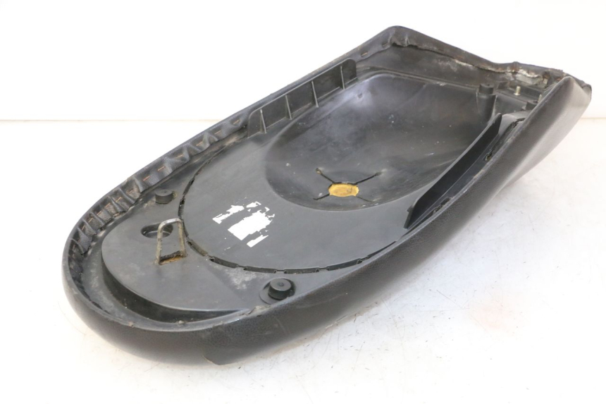 photo de SIEDZENIE PEUGEOT VIVACITY NEW 2T 50 (2008 - 2017) - Inny kąt widzenia