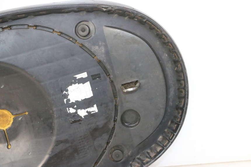 photo de SIEDZENIE PEUGEOT VIVACITY NEW 2T 50 (2008 - 2017) - Stan powierzchni