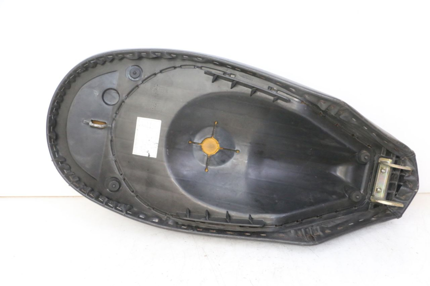 photo de SIEDZENIE PEUGEOT VIVACITY NEW 4T 50 (2008 - 2017) - Widok z bliska