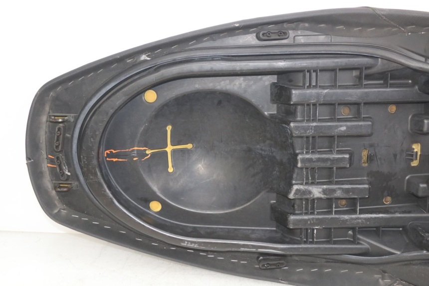 photo de SIEDZENIE YAMAHA X-MAX XMAX 250 (2006 - 2009) - Widok z bliska