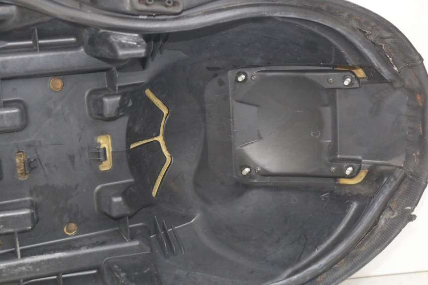 photo de SIEDZENIE YAMAHA X-MAX XMAX 250 (2006 - 2009) - Kontrola wizualna