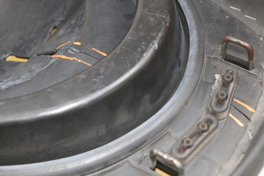 photo de SIEDZENIE YAMAHA X-MAX XMAX 250 (2006 - 2009) - Stan powierzchni