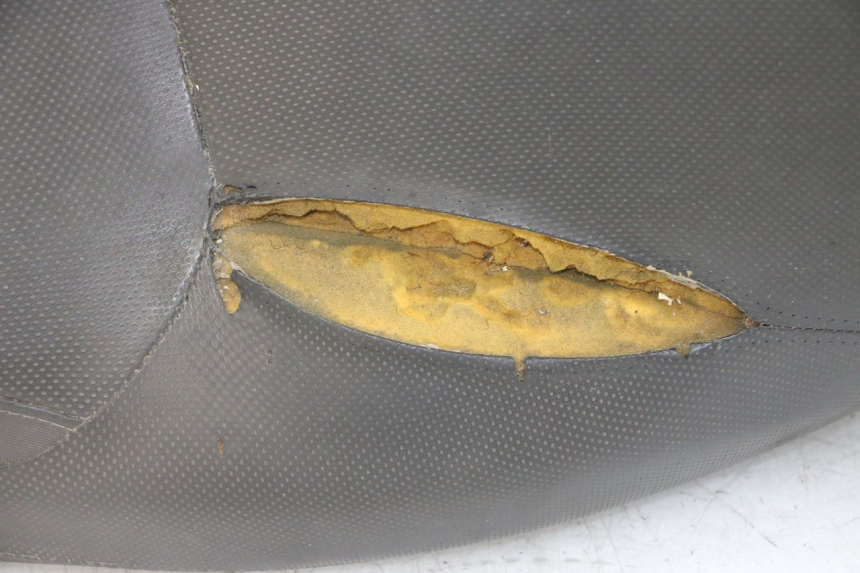 photo de SIEDZENIE YAMAHA XMAX X-MAX 125 (2006 - 2009) - Szczegół części