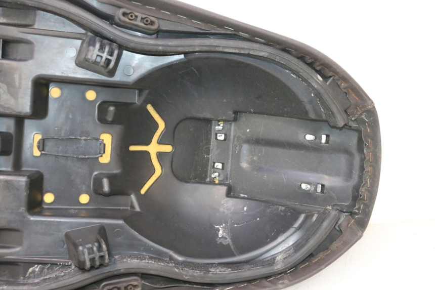 photo de SIEDZENIE YAMAHA X-MAX XMAX 125 (2010 - 2013) - Szczegół części