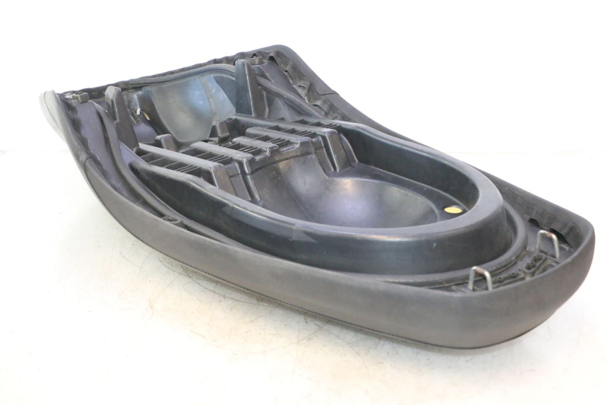 photo de SIEDZENIE YAMAHA XMAX X-MAX 125 (2006 - 2009) - Zbliżenie techniczne