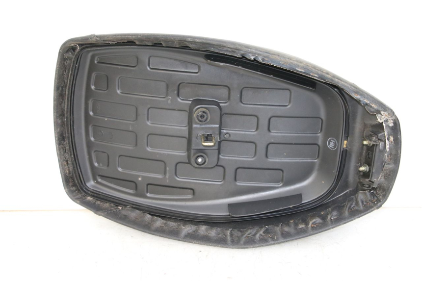 photo de SIEDZENIE SYM X-PRO 4T 50 (2014 - 2021) - Oznaczenia i referencje