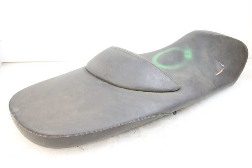 photo de SIEDZENIE PIAGGIO X10 125 (2012 - 2017) - Zbliżenie techniczne