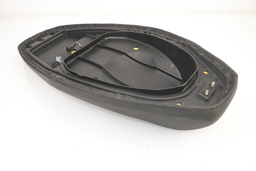 photo de SIEDZENIE RAZZO XENON 4T 50 (2008 - 2012) - Oznaczenia i referencje