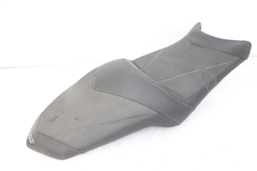 photo de SIEDZENIE YAMAHA XJ6 ABS 600 (2008 - 2016) - Widok z bliska