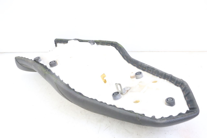 photo de SIEDZENIE YAMAHA XJ6 ABS 600 (2008 - 2016) - Inny kąt widzenia