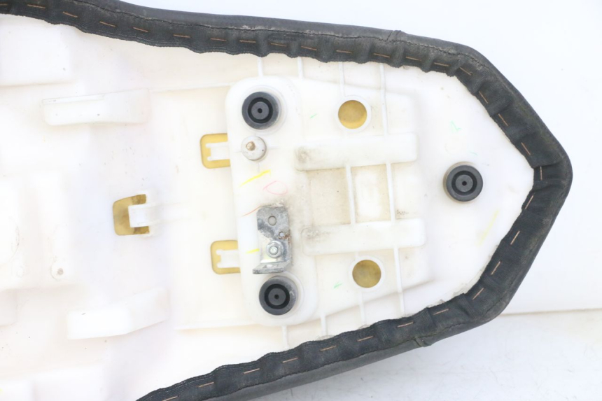 photo de SIEDZENIE YAMAHA XJ6 ABS 600 (2008 - 2016) - Część sprawdzona