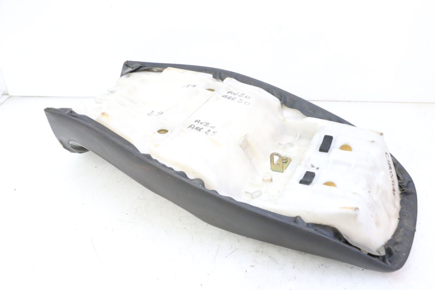 photo de SIEDZENIE YAMAHA XJN DIVERSION 600 (2000 - 2003) - Widok ogólny