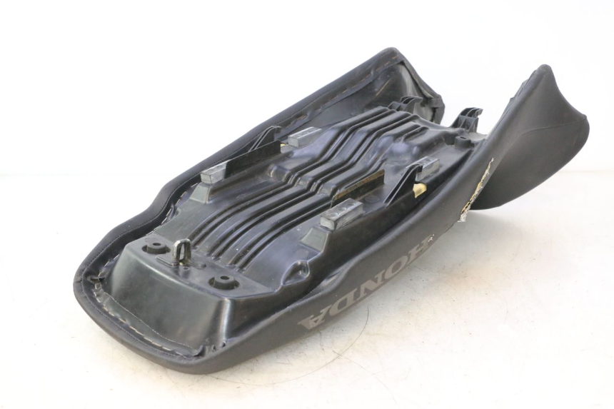 photo de SIODŁO HONDA XLV VARADERO 125 (2007 - 2012) - Zbliżenie techniczne