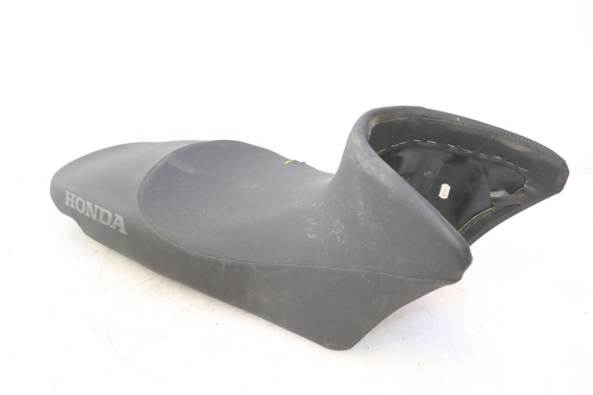 photo de SIODŁO HONDA XLV VARADERO 125 (2007 - 2012) - Oznaczenia i referencje