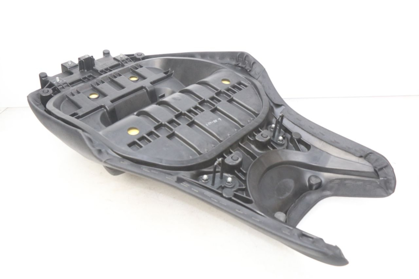 photo de SIEDZENIE YAMAHA XP T-MAX TMAX ABS 530 (2012 - 2015) - Oznaczenia i referencje